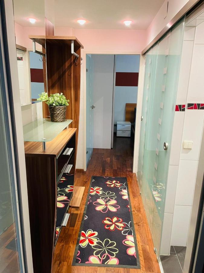 וינה Super Deluxe Apartment - Near U6, U3 In City Center מראה חיצוני תמונה